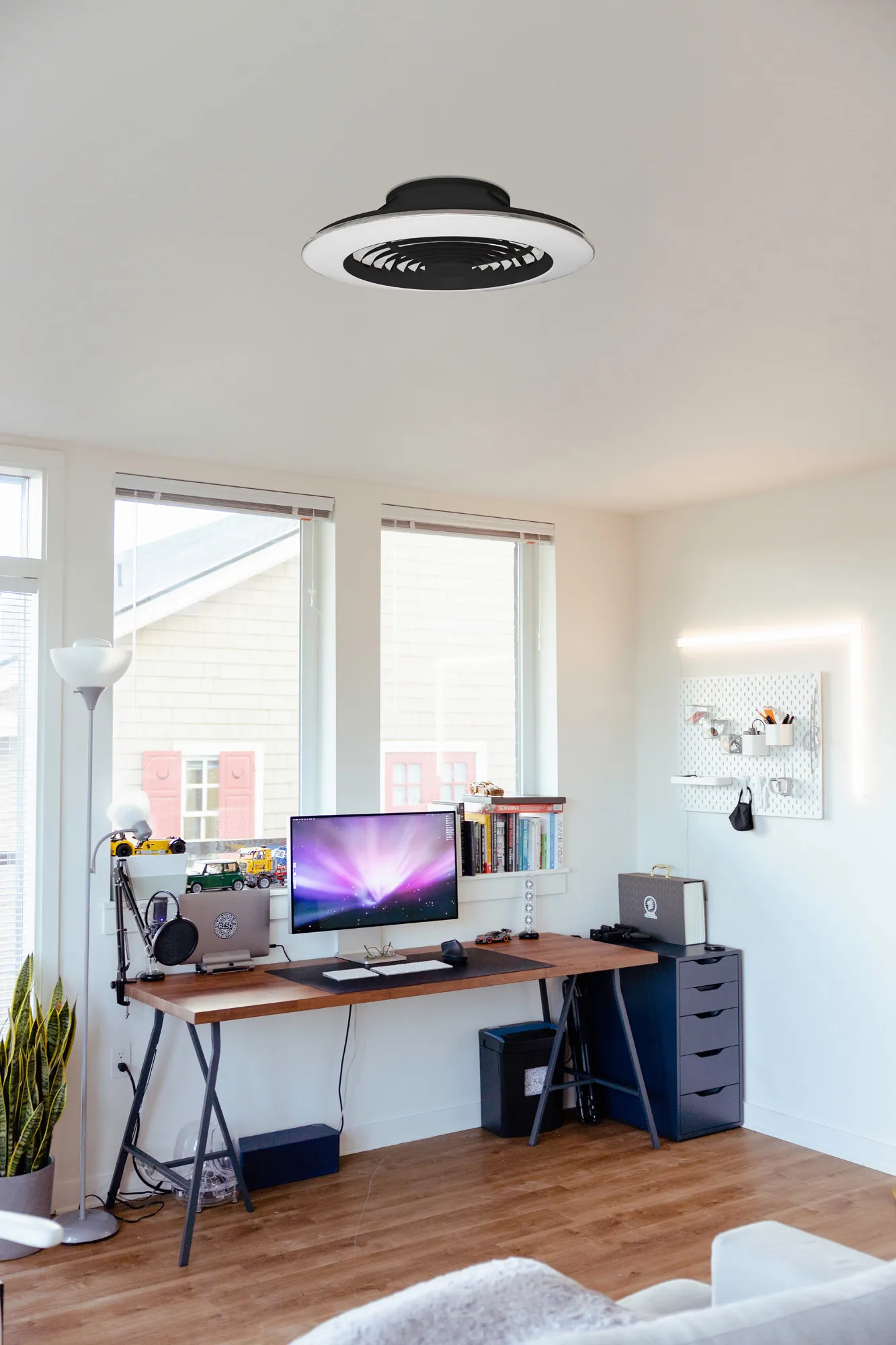 Alisio XL 73.5cm 95W LED Dimmable Ceiling Light & 58W DC Fan With Single Speed Reverse, Black c/w Remote, APP & Alexa/Google Voice Control, 5900lm M7492  Mantra Ventilacion Alisio XL